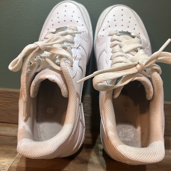 Nike Air Force 1 Low White Sneakers Women’s 7.5 - Picture 11 of 12